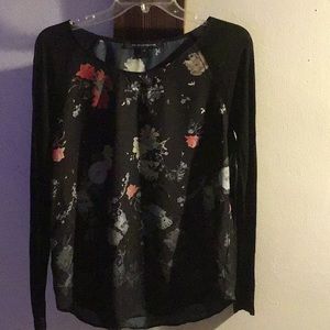 Feminine flower blouse